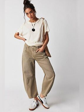 NWT Free People We the Free Good Luck Mid-Rise Barrel Jeans 28S